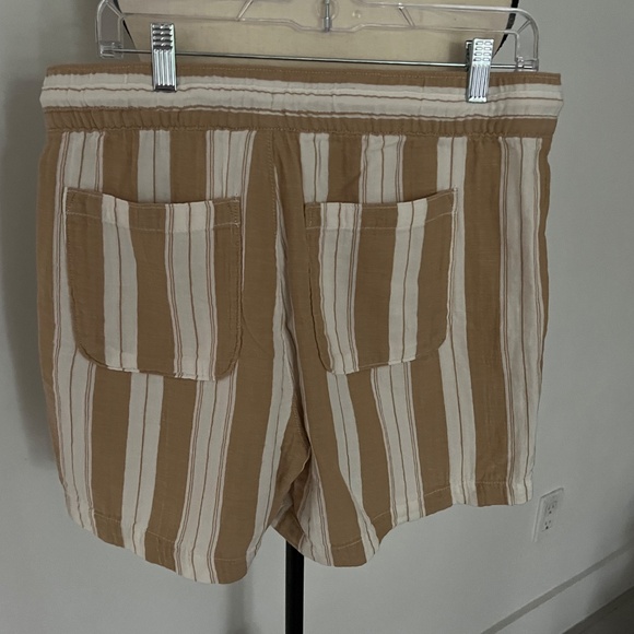 2 Pairs Women's Old Navy Linen Blend Drawstring Shorts Size M - Picture 5 of 11